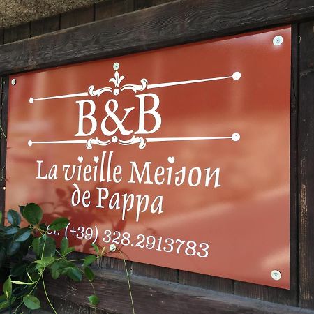 B&B La Vieille Meison De Pappa Sarre Exterior foto