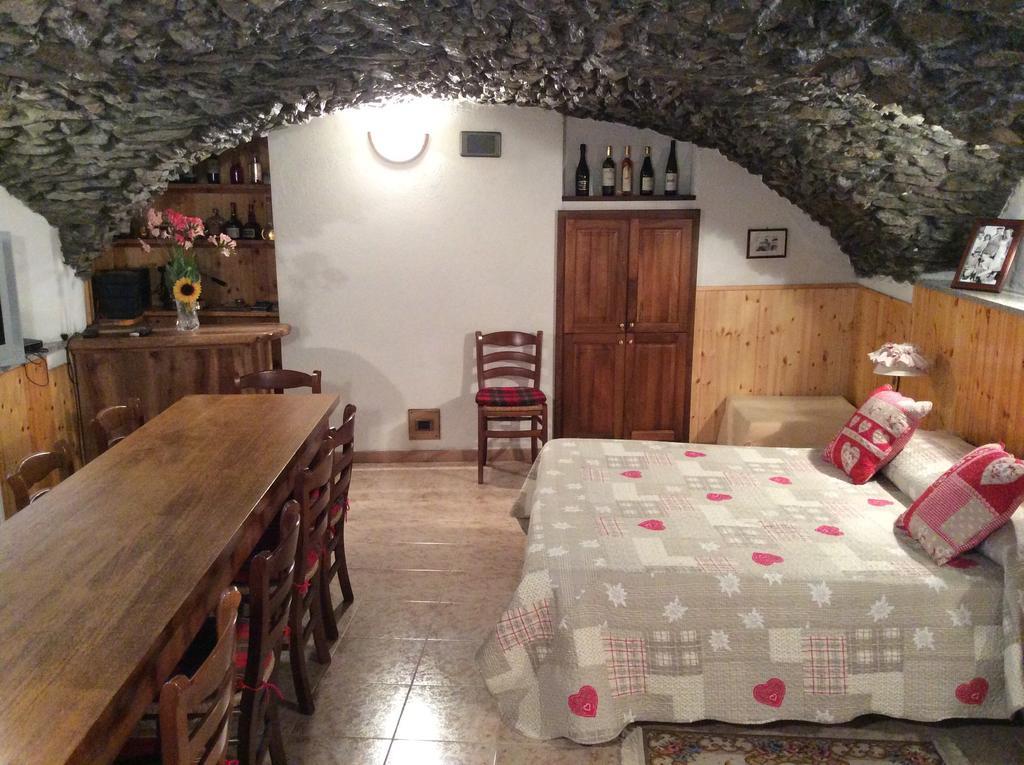 B&B La Vieille Meison De Pappa Sarre Zimmer foto