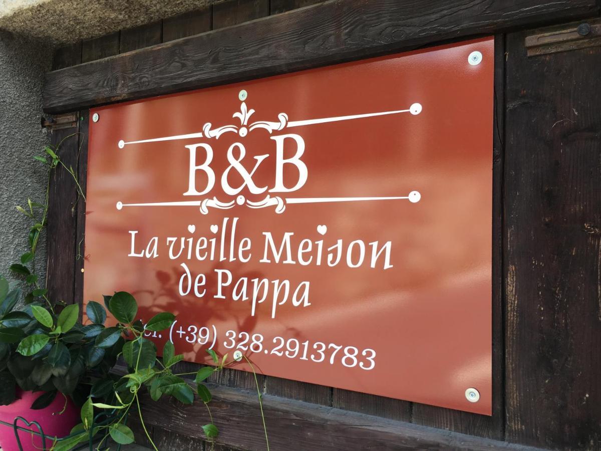 B&B La Vieille Meison De Pappa Sarre Exterior foto